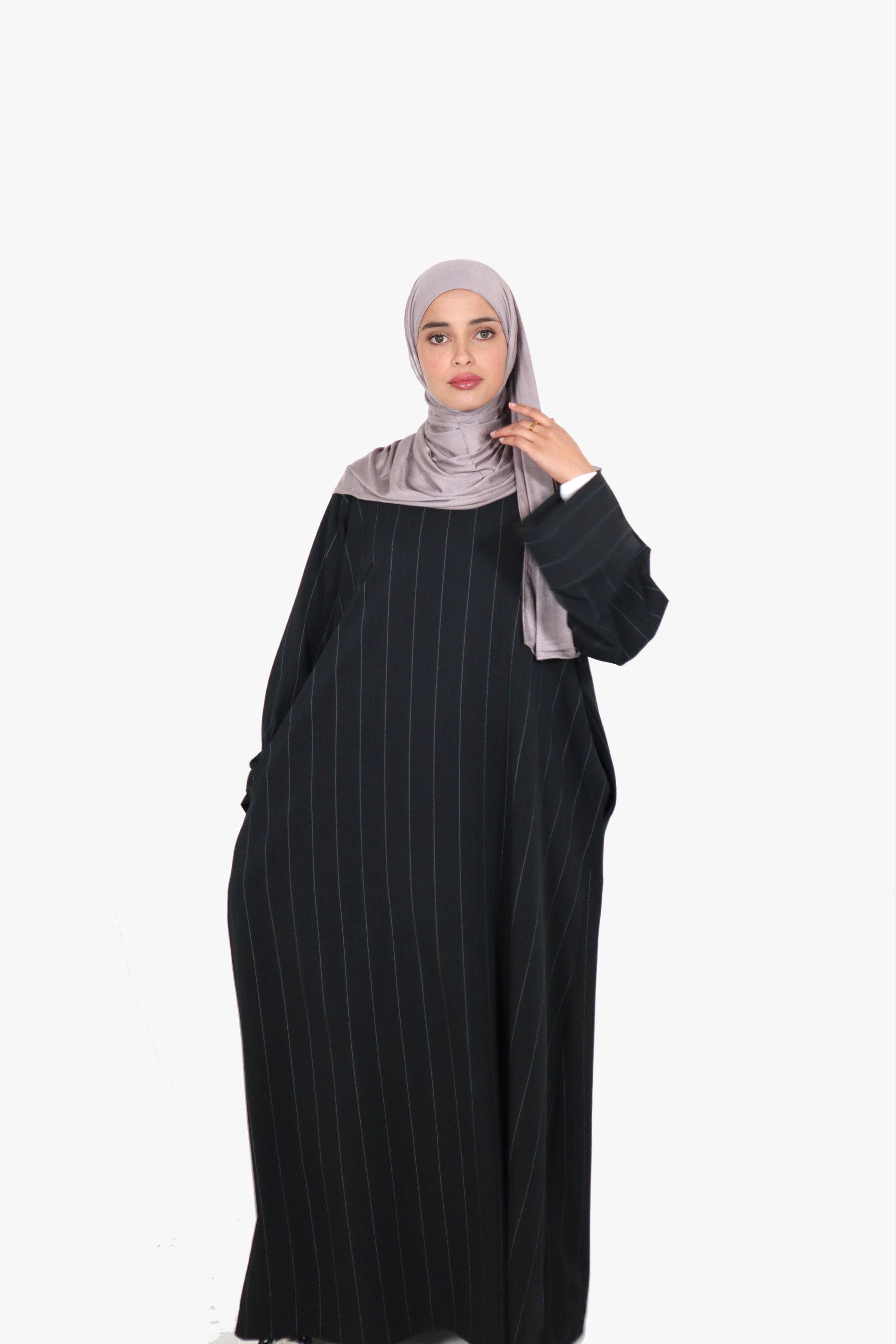 Black and white abaya best sale