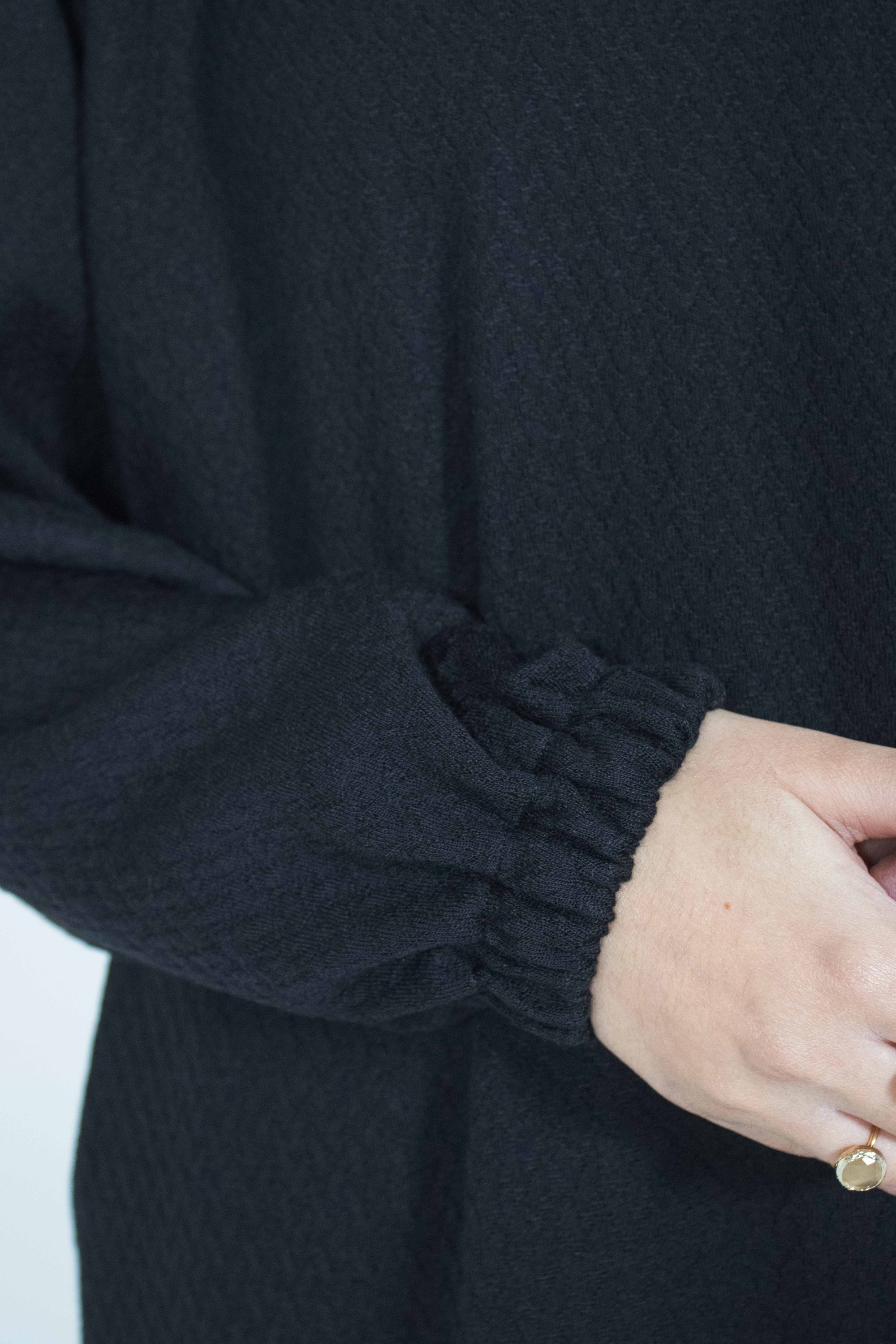 Textured Black Jumper Abaya